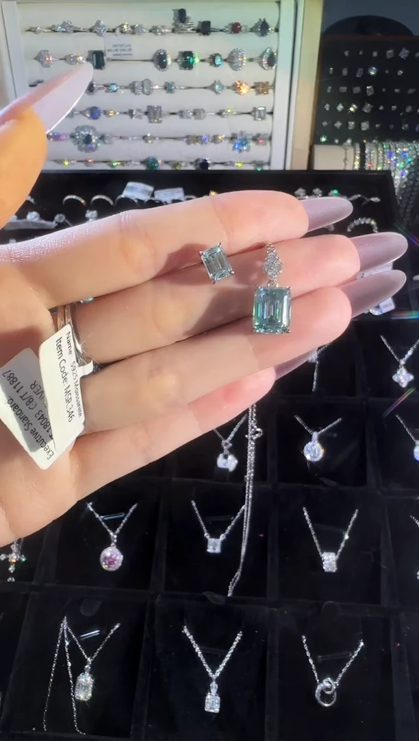 合成碳硅石吊坠925银1克拉*2/祖母绿耳钉+4克拉祖母绿吊坠