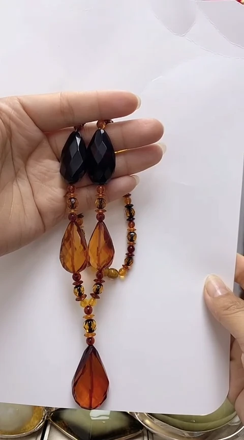 【闪购商品】琥珀裸石未镶嵌琥珀项链