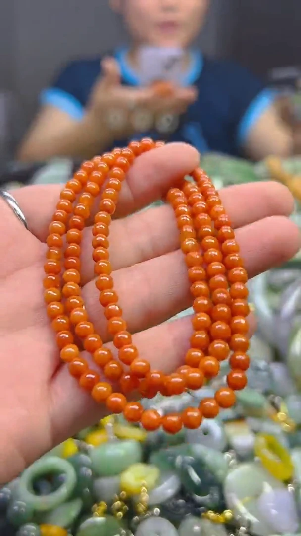 翡翠未镶嵌颈饰5MM/T/翡翠A货,一件也是批发价