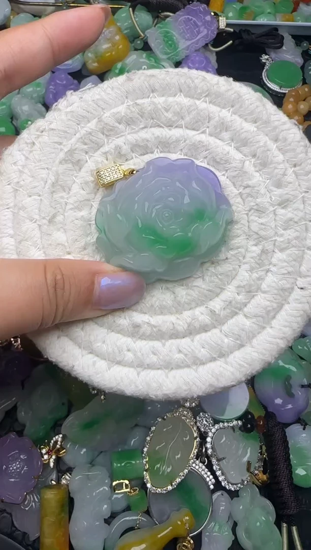 颈饰未镶嵌翡翠缅甸翡翠吊坠