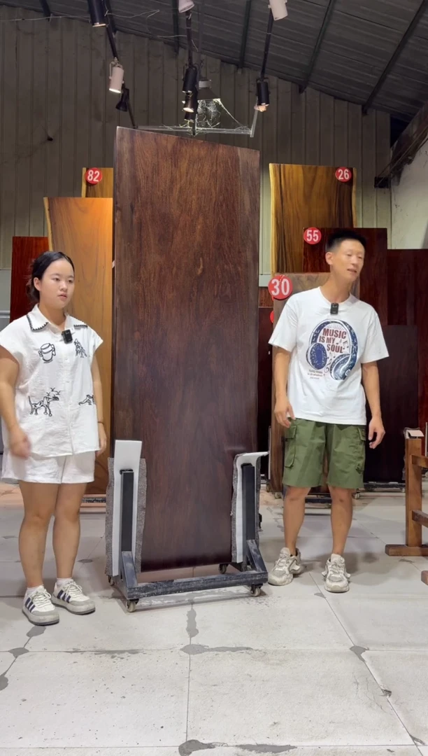 木每****3刚果花大板尺寸：200*72*5.5