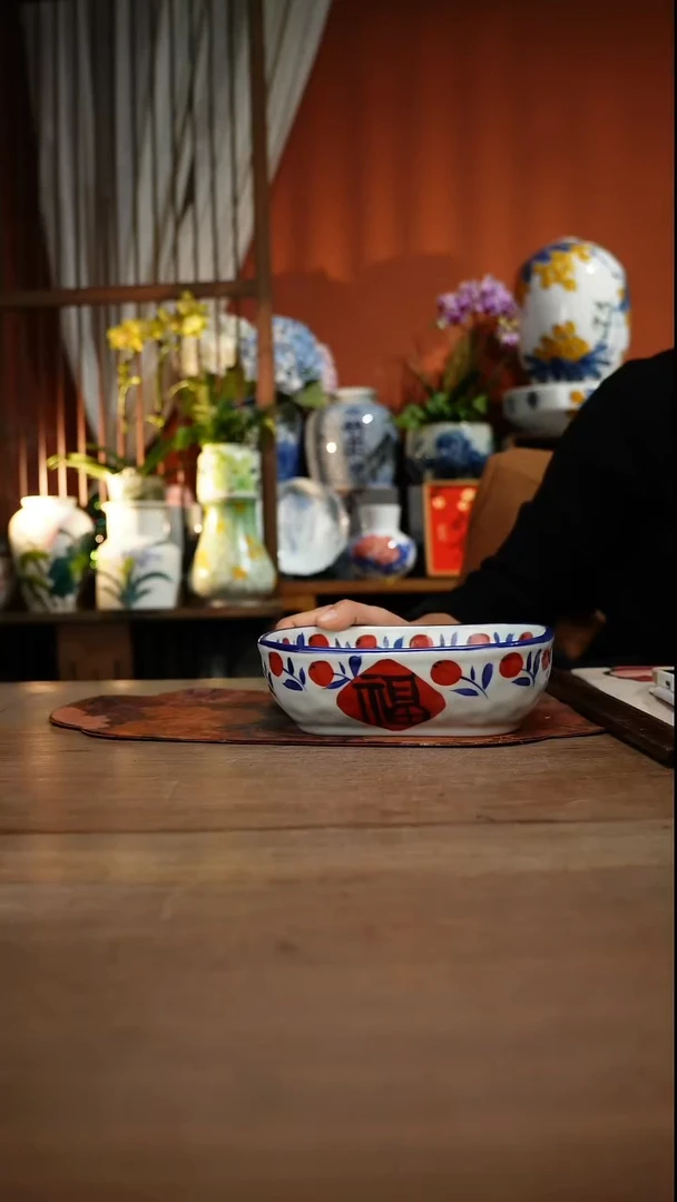 当代高温釉下彩手绘陶瓷餐具