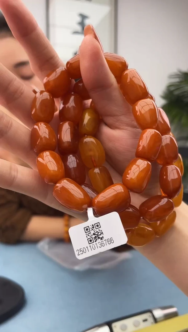 【闪购商品】蜜蜡珠宝奇石未镶嵌微瑕多样性发其一假一罚十，0