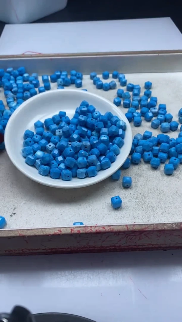 【闪购商品】玛瑙/玉髓颈饰未镶嵌w2206高瓷蓝松方糖方块9mm*10颗