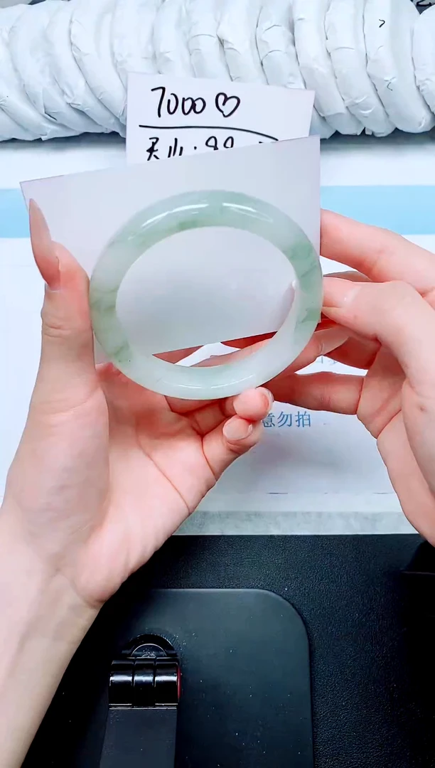 石英质玉手镯未镶嵌42-60.3