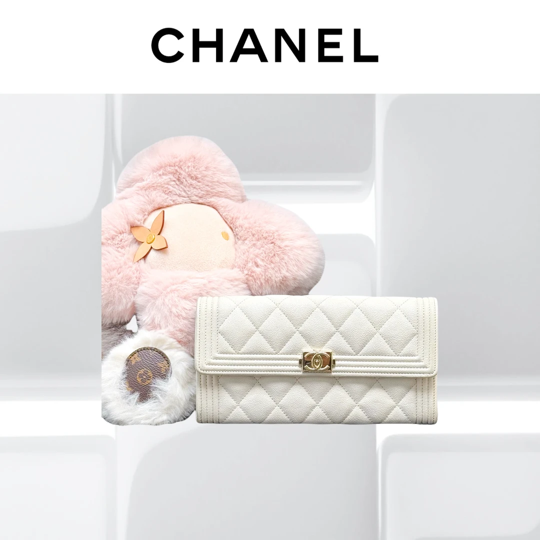 99新 Chanel/香奈儿 白色荔枝皮菱格纹leboy双C扣钱包