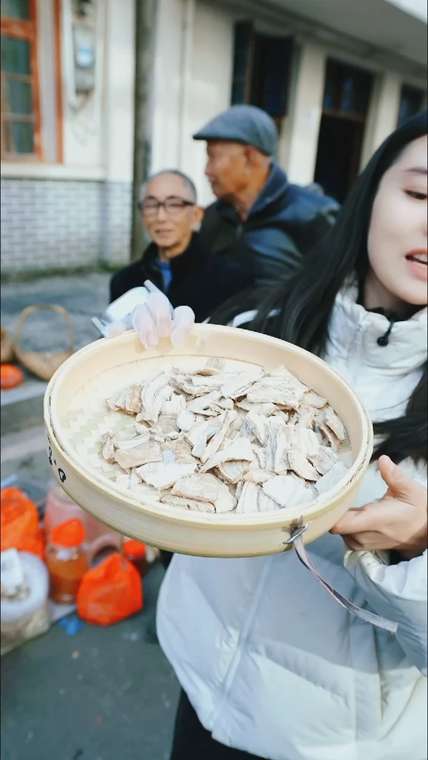 中国大陆（代卖农家）野葛根1斤