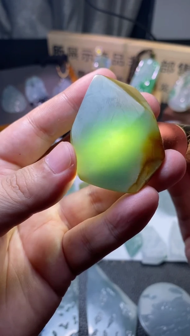 定制翡翠未镶嵌天然缅甸翡翠A货
