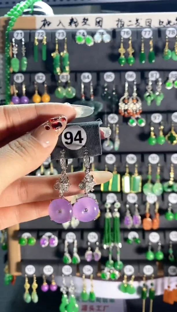 【闪购商品】翡翠耳饰银S925镶嵌94...