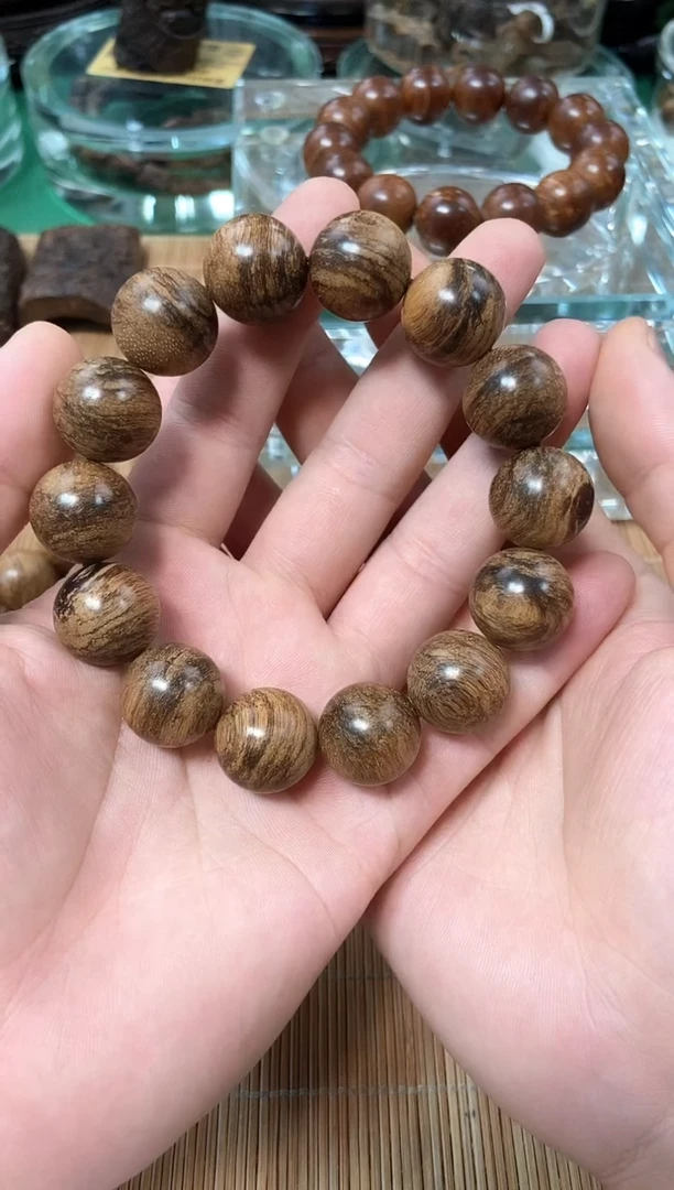 手串沉香香港红土棋楠种1.6mm 33g+