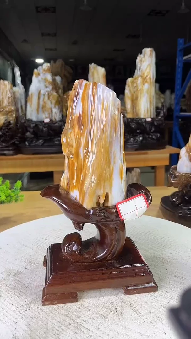 未镶嵌珠宝奇石硅化玉399