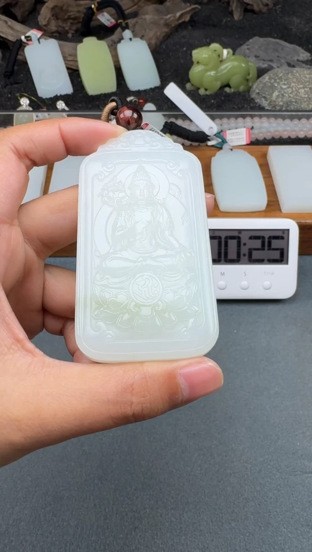 颈饰未镶嵌和田玉1