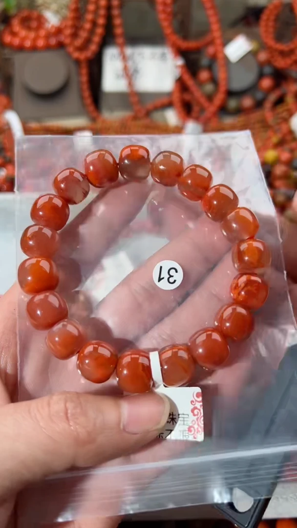 【闪购商品】南红玛瑙手串未镶嵌12+
