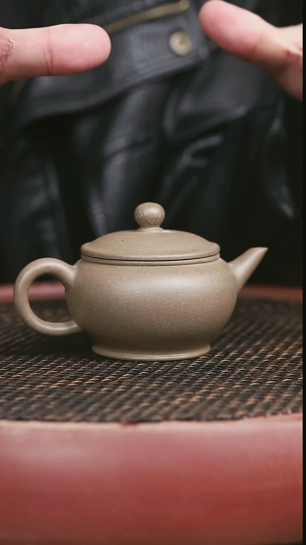 茶壶紫砂10号蟹壳青大口水平150CC