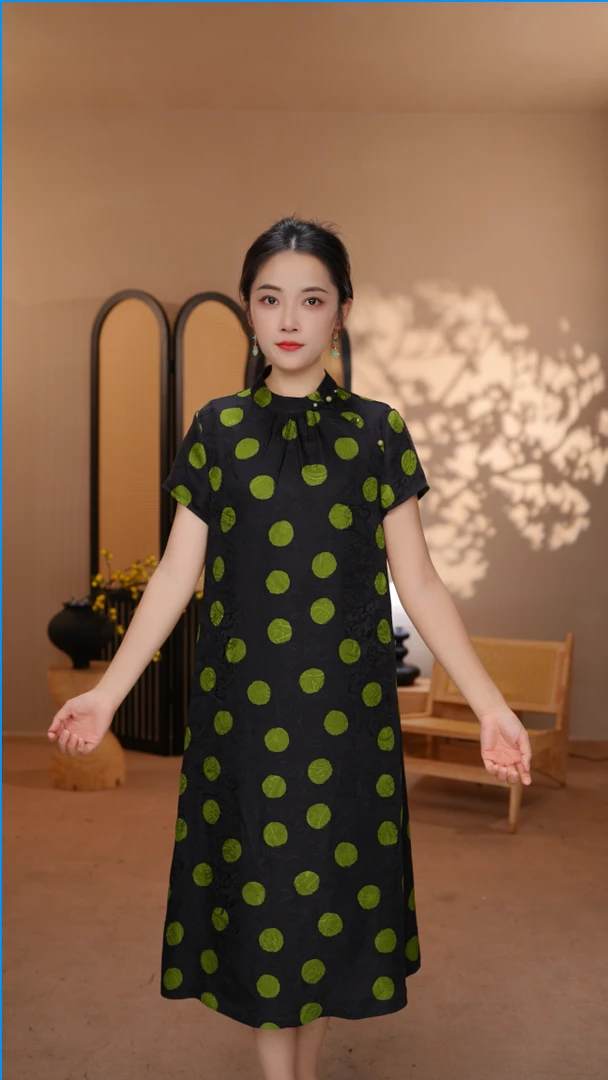 [绿荧翡翠]25中长款提花缎花萝琉璃扣香云纱连衣裙新中式国风气质