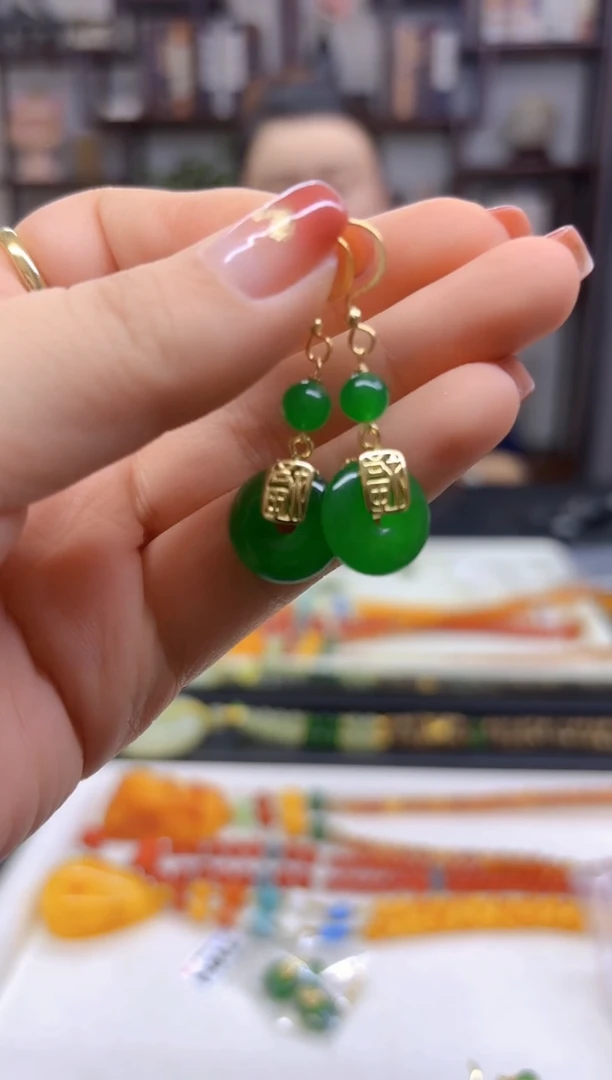 【闪购商品】翡翠耳饰14K金镶嵌耳坠E717