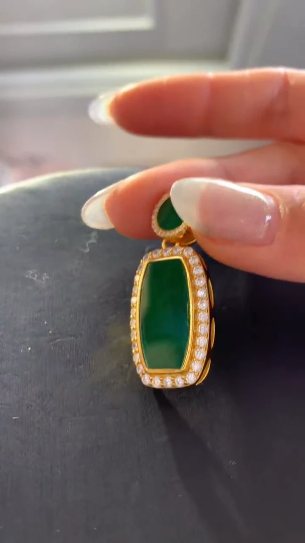 【闪购商品】翡翠颈饰未镶嵌翡翠吊坠