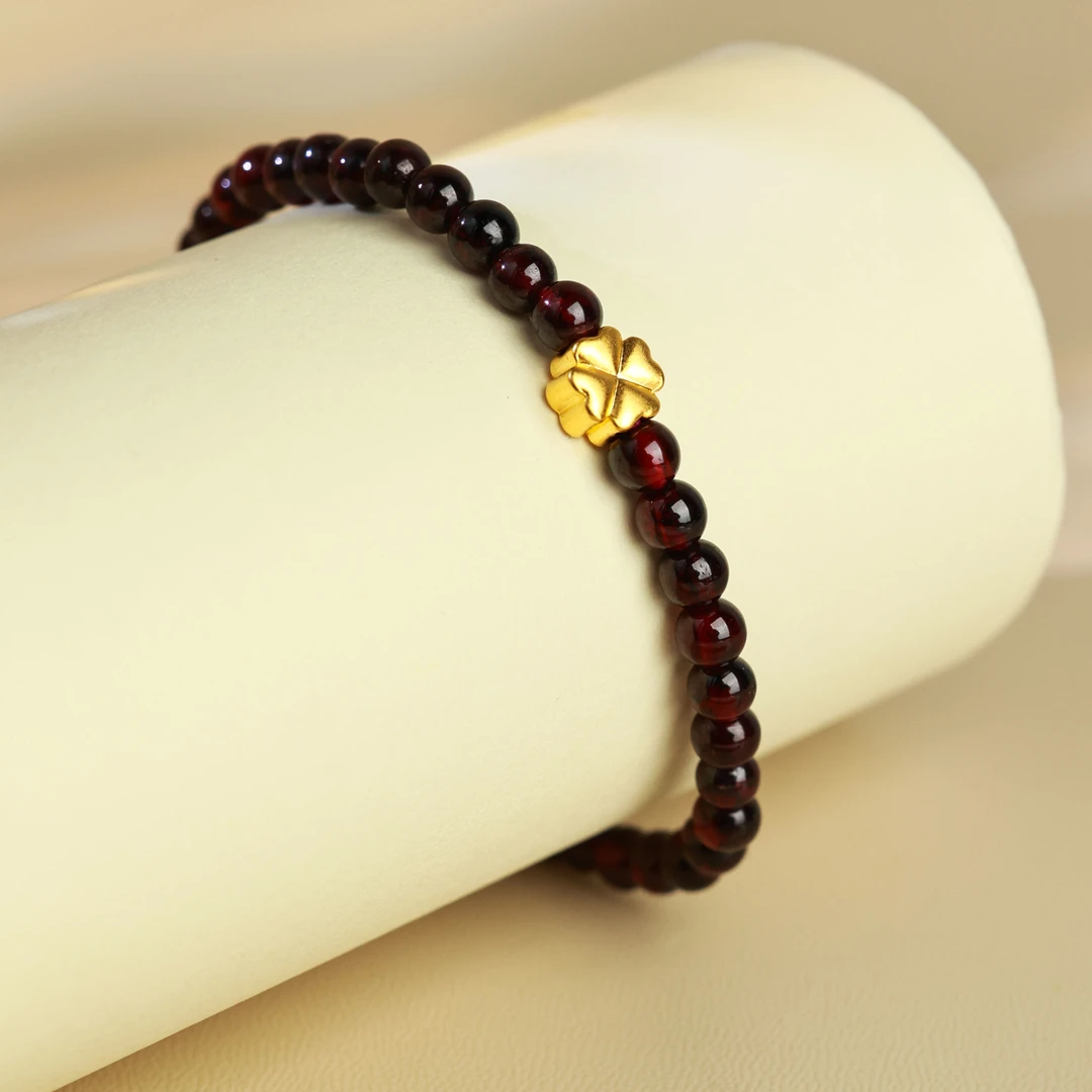 【周大金玉石】足金四叶草石榴石手串-S2753-宋