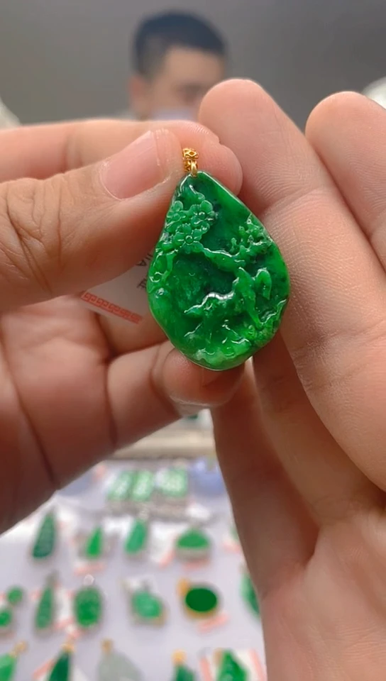 【闪购商品】翡翠颈饰18K金镶嵌新号开播，全场乱卖