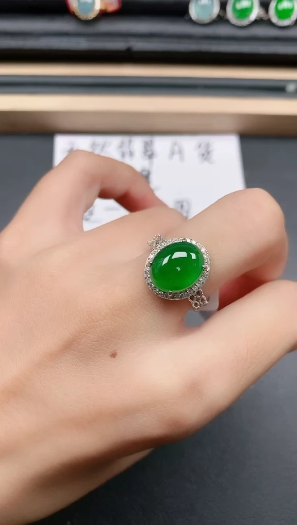 翡翠戒指银S925镶嵌1111