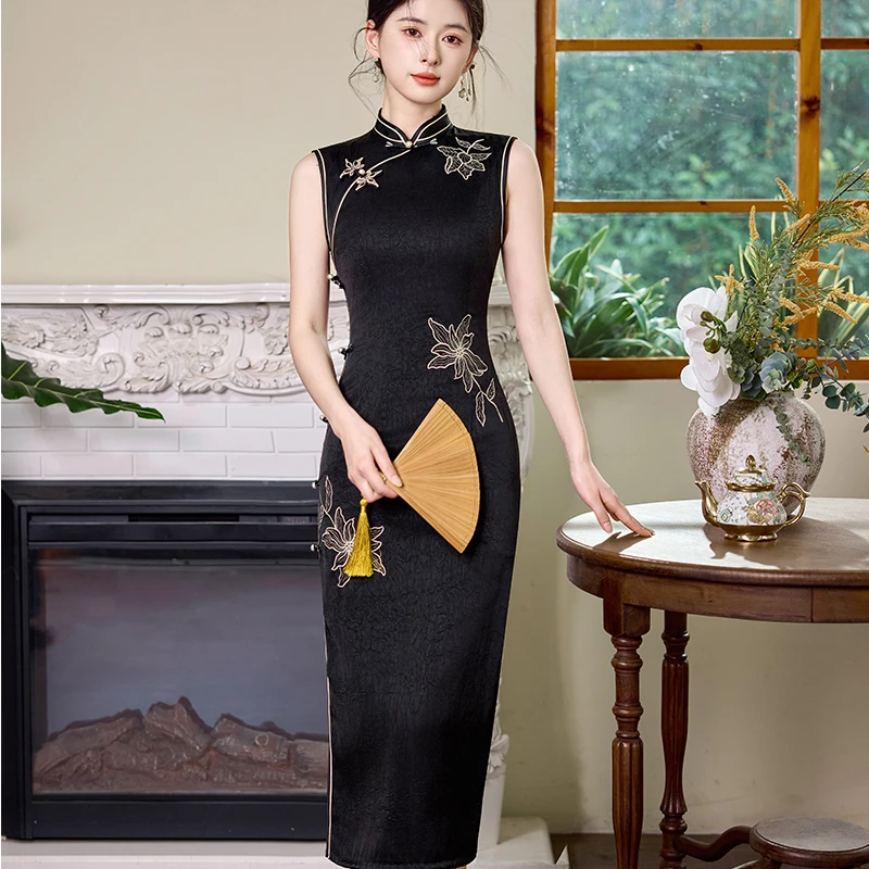 TZM之梦无袖国风绣花改良旗袍2025新款年轻款女性感复古旗袍