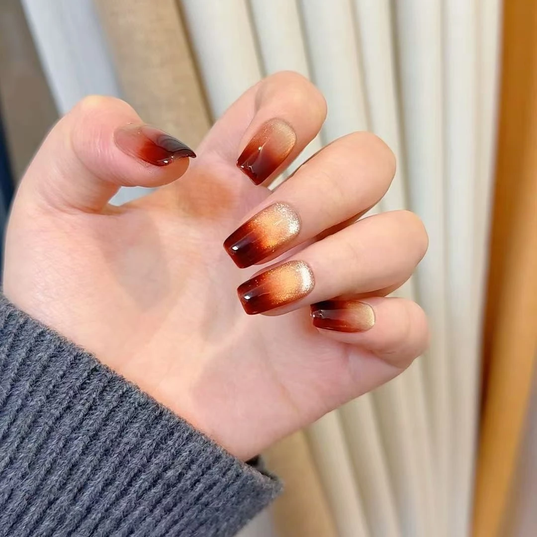 （红茶）新款手工穿戴甲红色新年显白百搭美甲