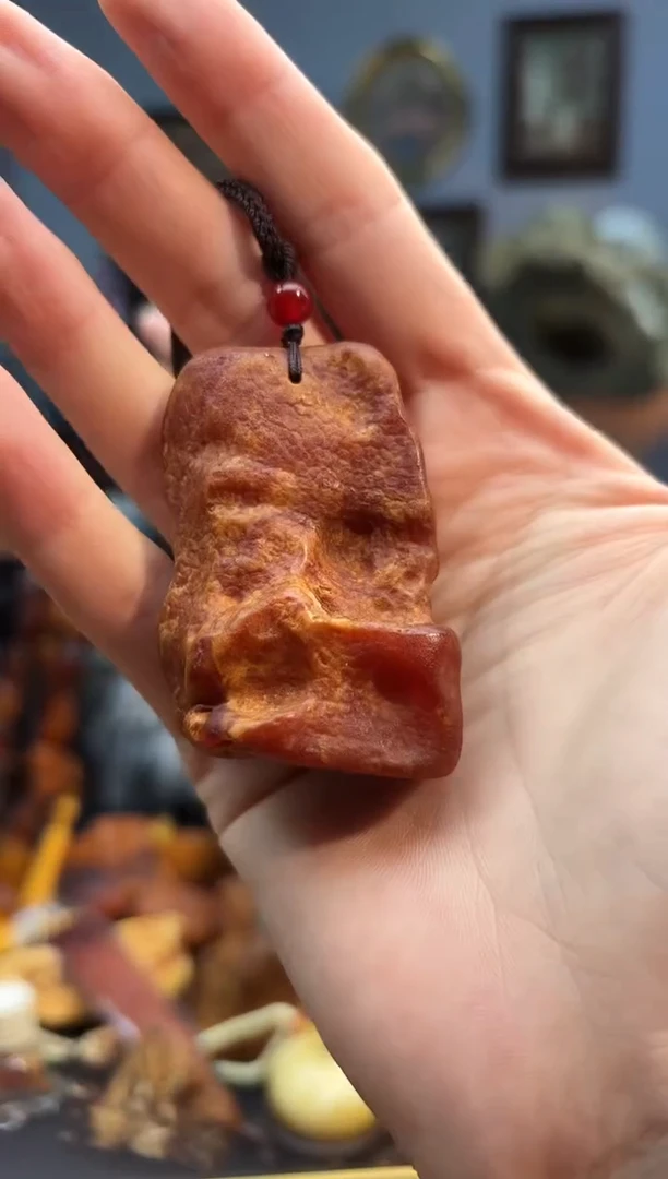 琥珀颈饰未镶嵌吊坠