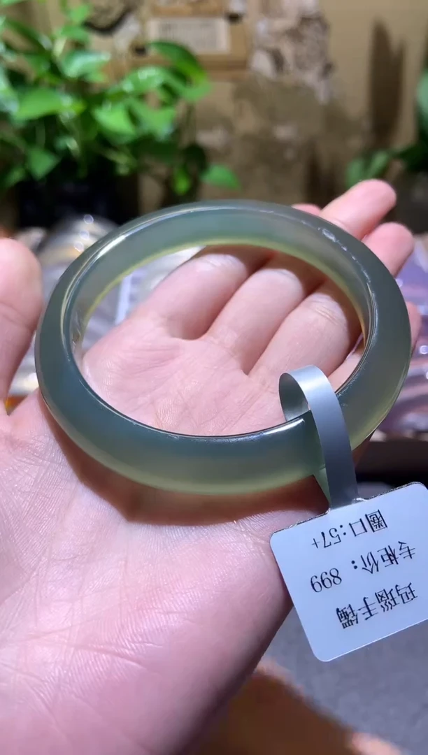 手镯玛瑙/玉髓未镶嵌50