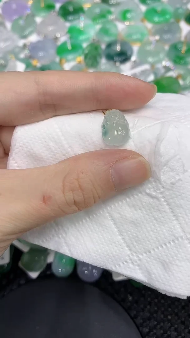 颈饰18K金镶嵌翡翠1