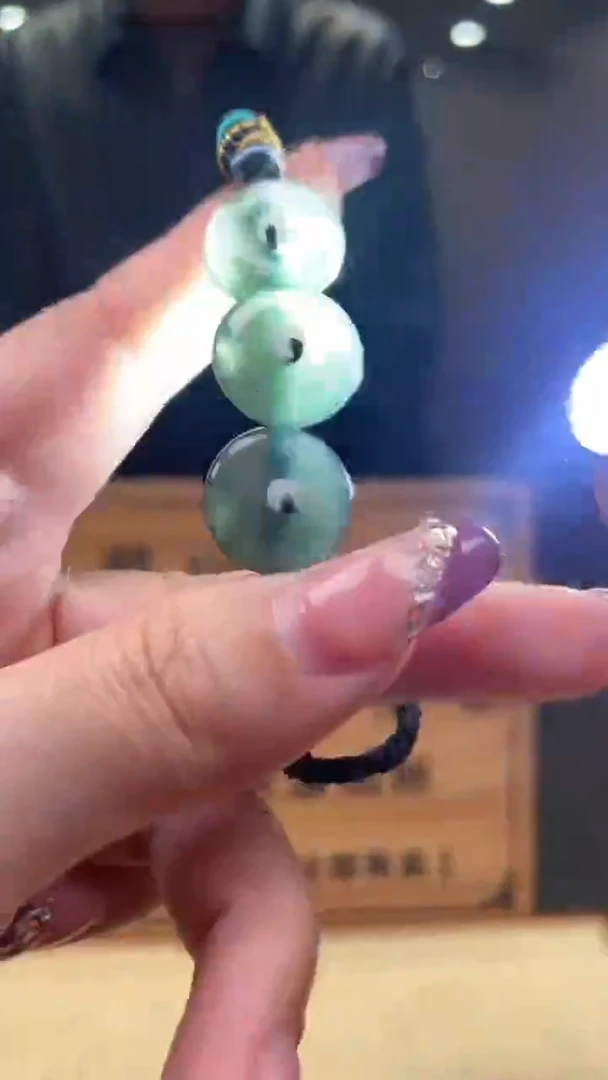 【闪购商品】定制翡翠未镶嵌       *574