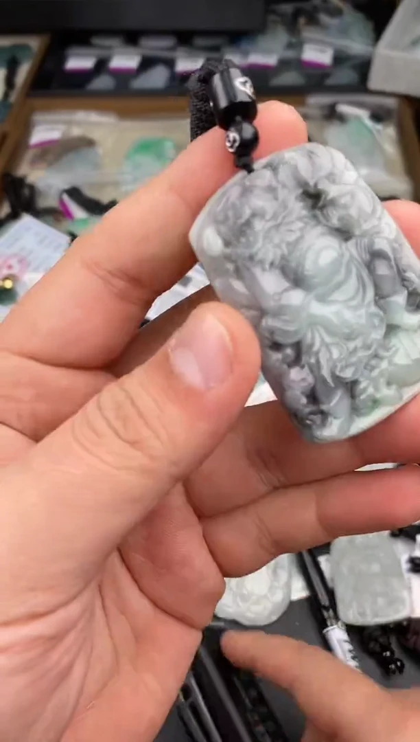 【闪购商品】翡翠颈饰未镶嵌  天然翡翠，一物一图