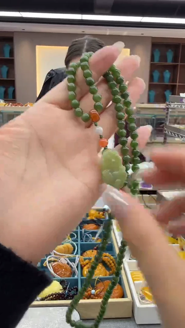 颈饰未镶嵌和田玉275秒拍号假一罚三