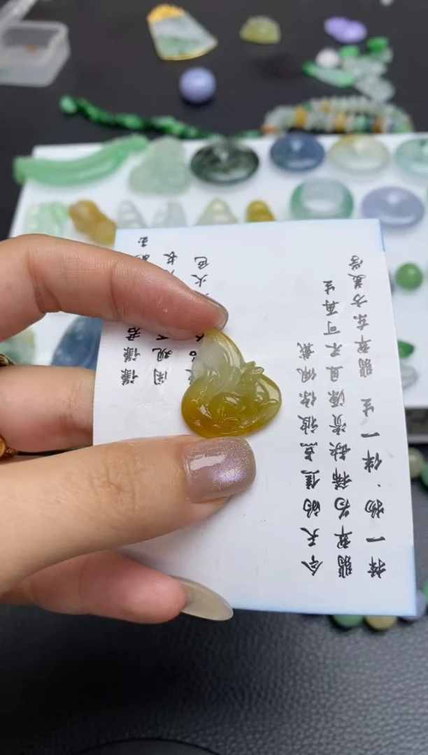 未镶嵌定制翡翠翡翠毛货~