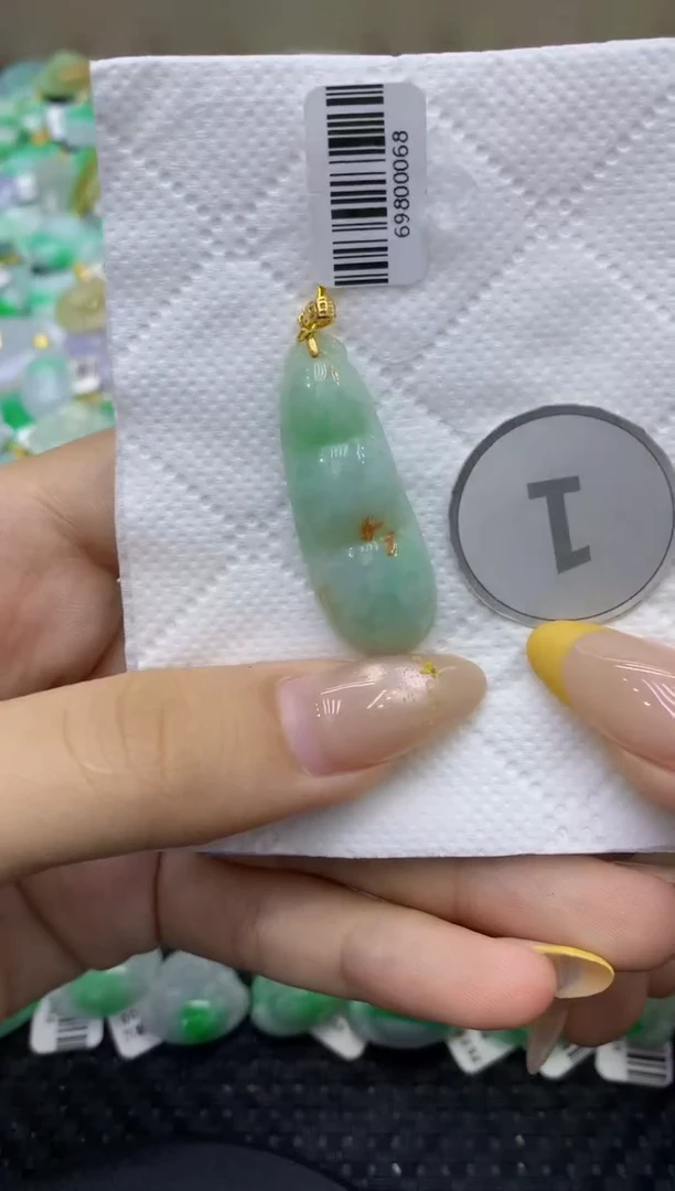 颈饰未镶嵌翡翠天然缅甸翡翠A货