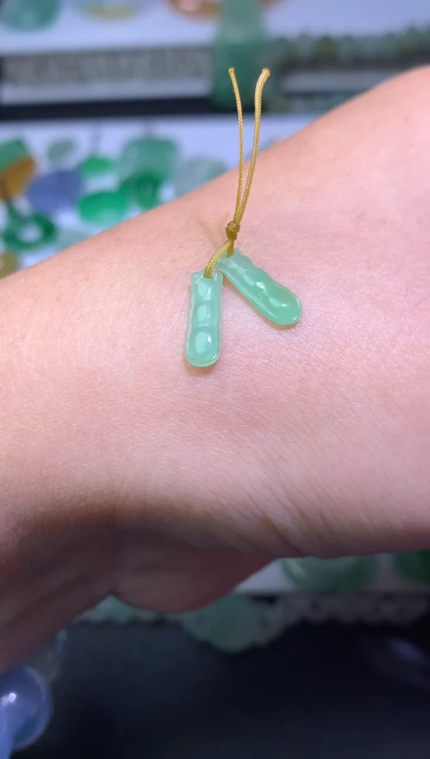 未镶嵌定制翡翠毛货