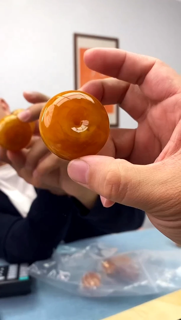 未镶嵌蜜蜡珠宝奇石假一罚十，发一件026