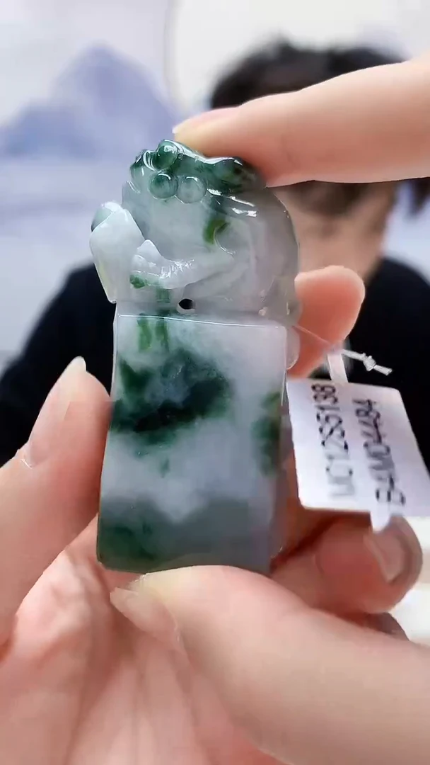 未镶嵌定制翡翠5145lr-毛货挂件20