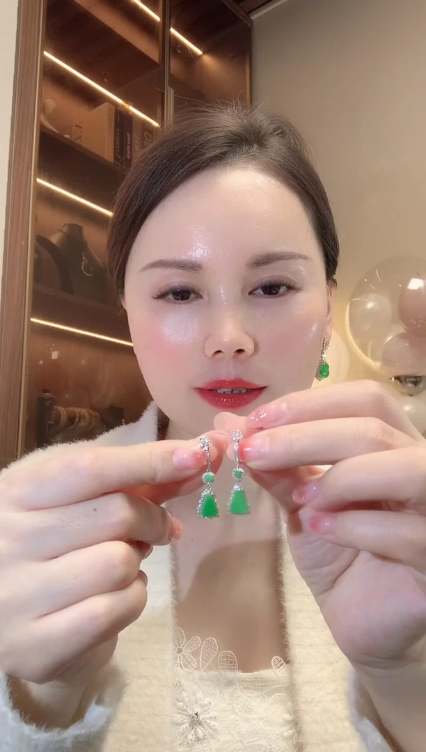 【闪购商品】翡翠耳饰18K金镶嵌F75 翡翠