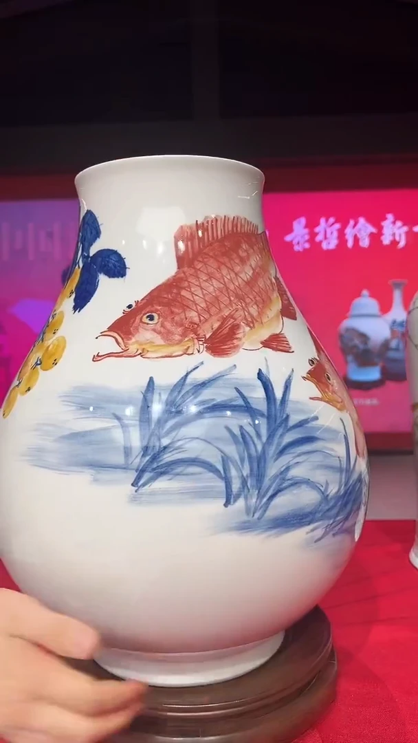 其他崔景哲-瓷器-C大-年年有余
