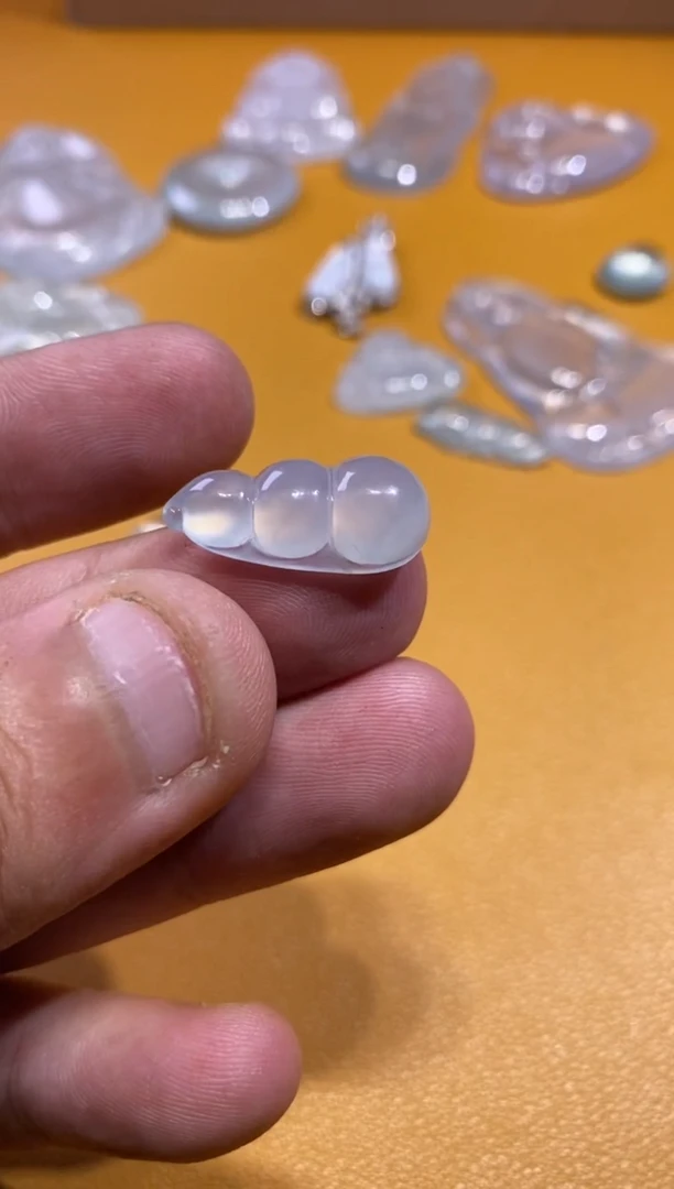 吊坠(不含链)未镶嵌翡翠豆子299  20.0  15.5  4.5