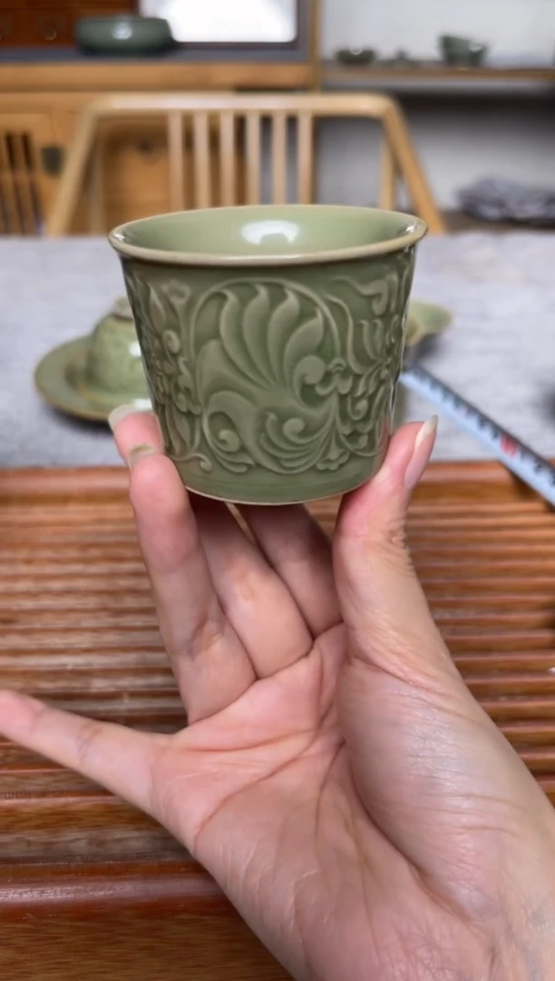 瓷器耀州窑金银花主人杯 微瑕