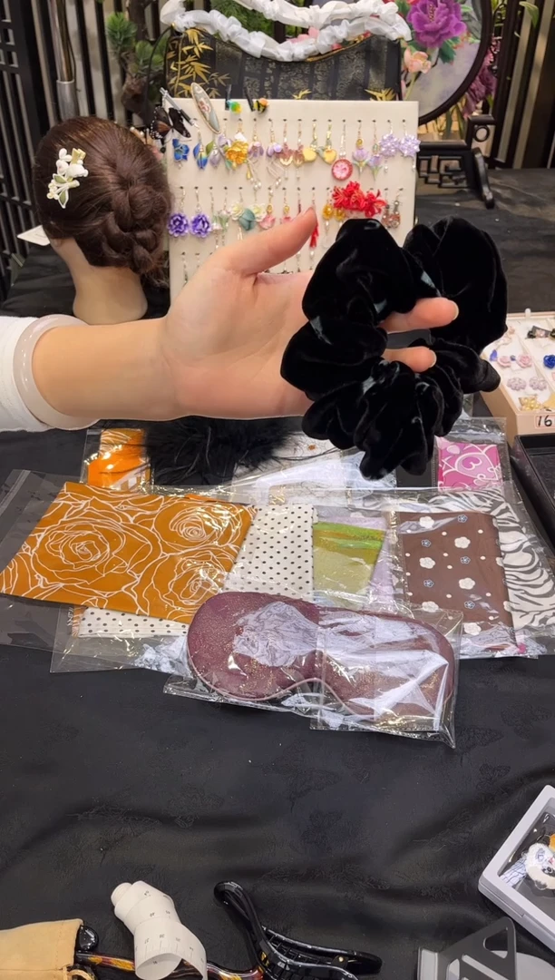 织绣是***～非遗苏绣手工饰品