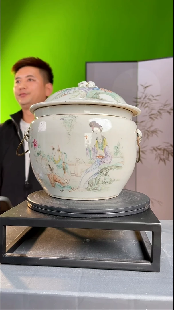 茶器任**湖粉彩人物故事盖缸