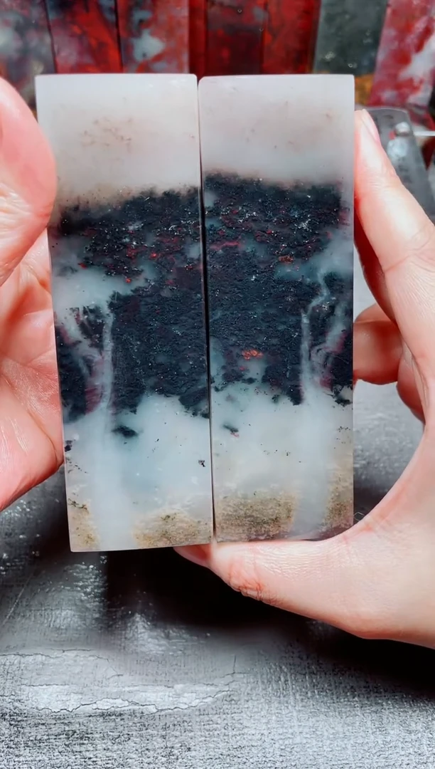 玉桂林鸡血玉素章水墨对章23