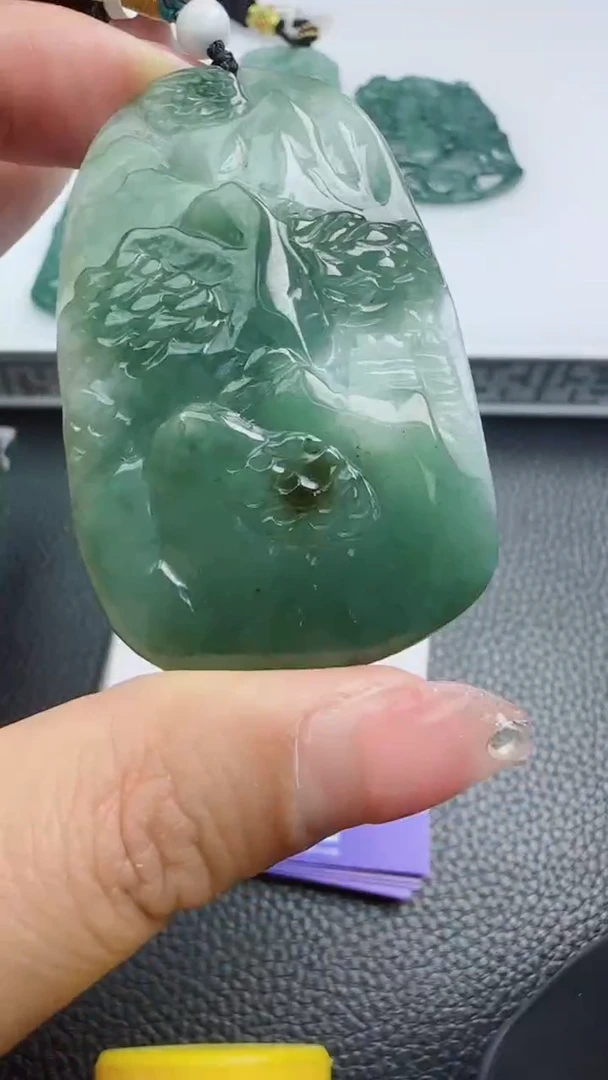 【闪购商品】翡翠颈饰未镶嵌1111111111