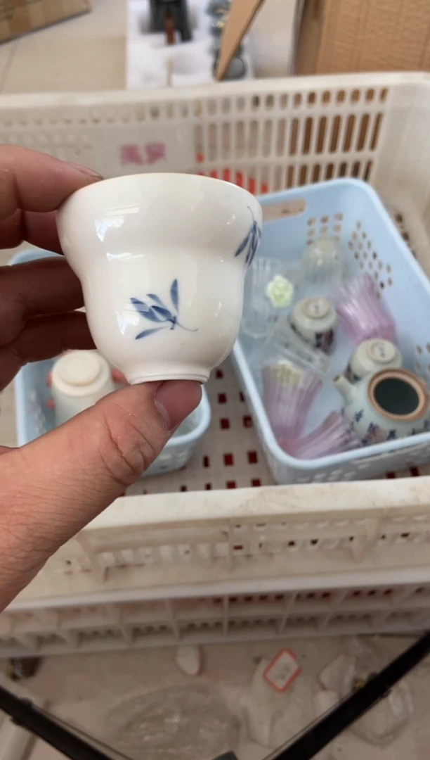 杯无运费险有瑕疵的摄影的产品有使用过的痕迹有点脏介意勿拍