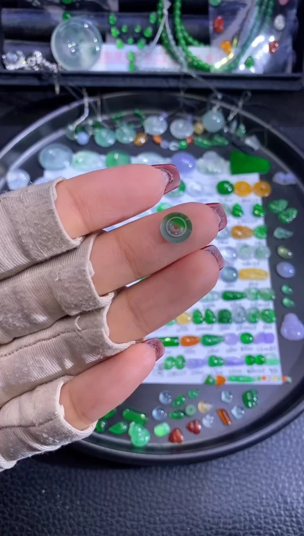 未镶嵌挂件翡翠扣