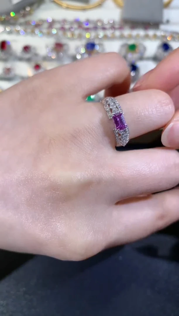 【闪购商品】彩色蓝宝石戒指18K金镶嵌R431|4500