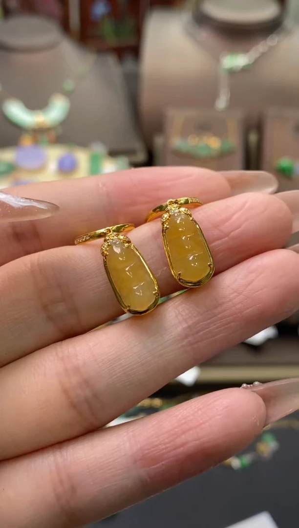 【闪购商品】翡翠颈饰18K金镶嵌净货11046