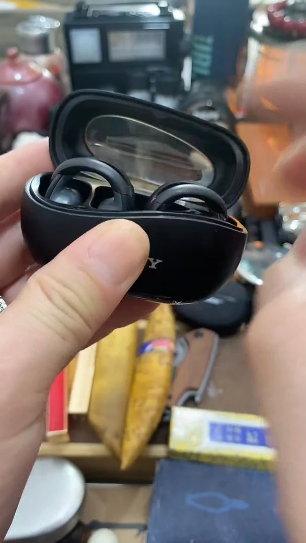 瓷片闪购商品  如图所示